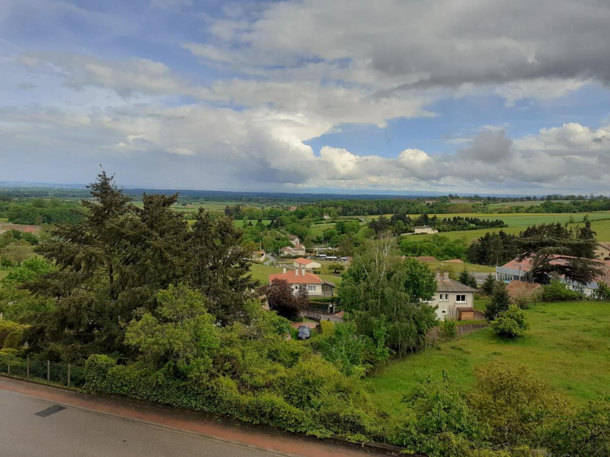 7042Douce Nuit Hotel Saint-Germain-Laval  ภายนอก รูปภาพ