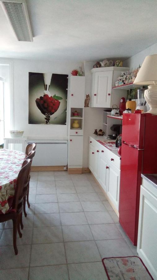 7042Douce Nuit Hotel Saint-Germain-Laval  ภายนอก รูปภาพ